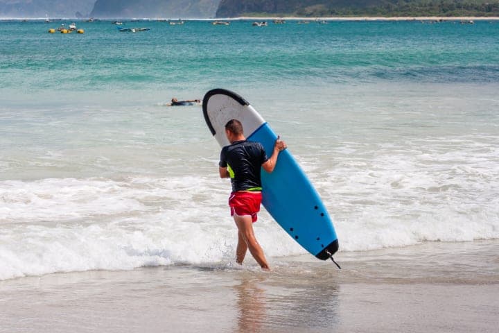 Surfstunde am Selong Belanak Beach thumbnail